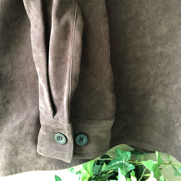 Italian Boutique Faux Lined Suede Shirt - Picture 8 of 8